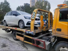 快来！救援师傅 App 上线大量招募拖车