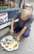 巢湖这处三轮车维修点向市民传递善